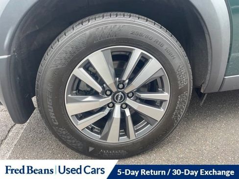 Used 2024 Nissan Pathfinder SL AWD/4WD image 23