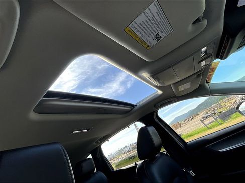 Used 2024 MAZDA CX-90 3.3 Turbo w/ Preferred Plus image 22