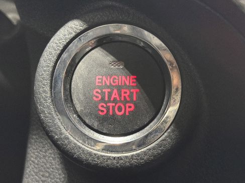 Certified 2022 Subaru Crosstrek 2.0i Premium w/ Moonroof Package image 28