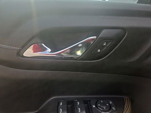 Used 2020 GMC Acadia SLE w/ Driver Convenience Package image 16