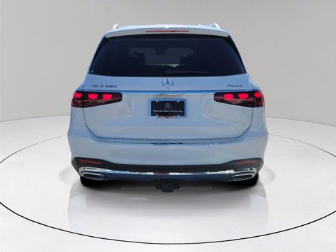 New 2026 Mercedes-Benz GLS 580 4MATIC image 5