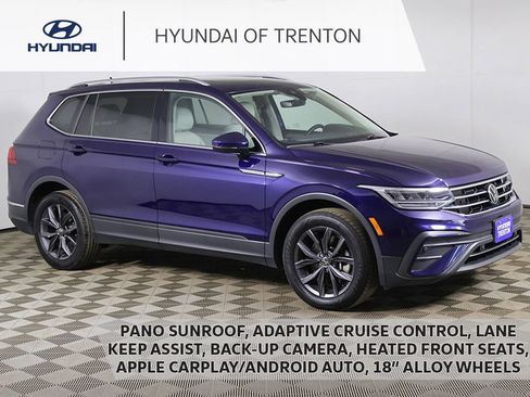 Used 2024 Volkswagen Tiguan SE AWD/4WD image 1