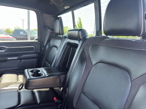 Used 2024 RAM 1500 Laramie AWD/4WD image 34