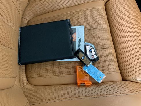 Used 2022 BMW X5 sDrive40i w/ Luxury Seating Package image 43