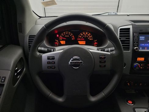 Used 2020 Nissan Frontier SV w/ Midnight Edition Floor Mats AWD/4WD image 22