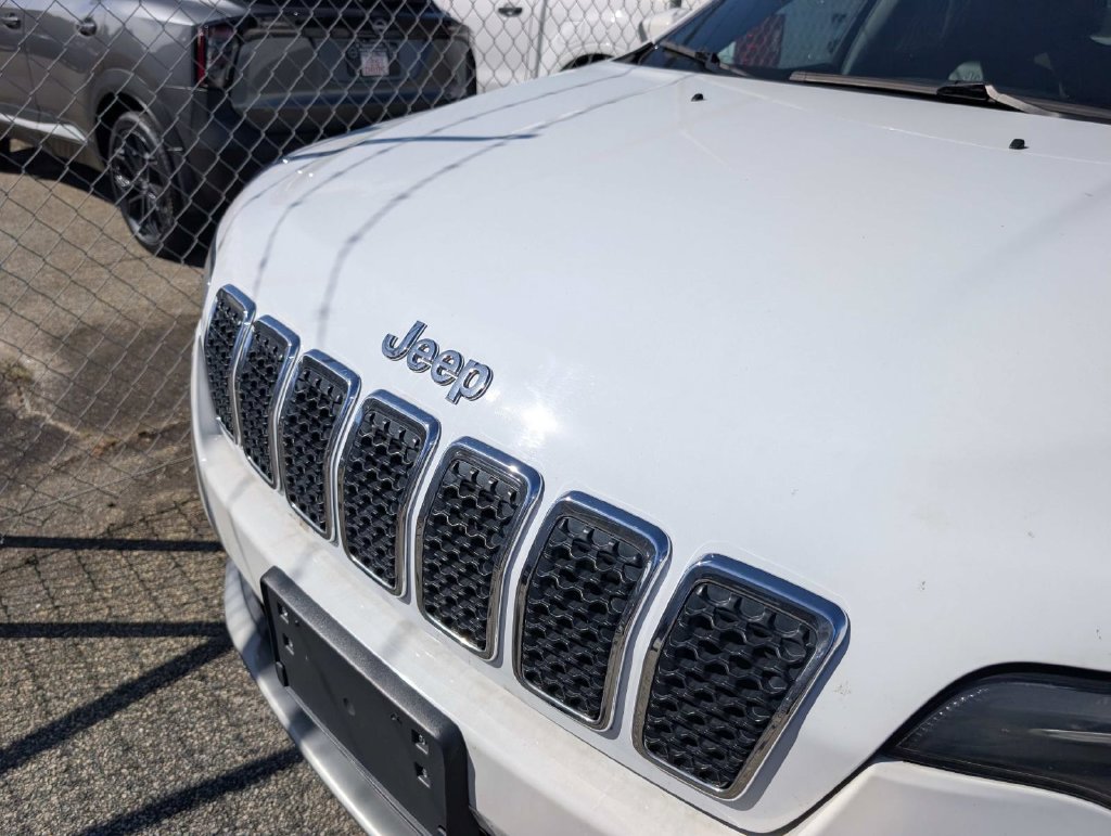 Used 2019 Jeep Cherokee Limited AWD/4WD image 4