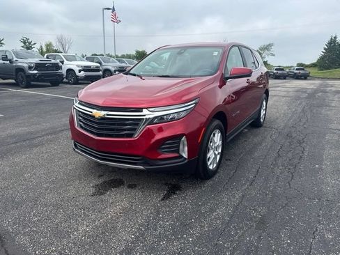 Used 2024 Chevrolet Equinox LT w/ LPO, Floor Liner Package AWD/4WD image 7