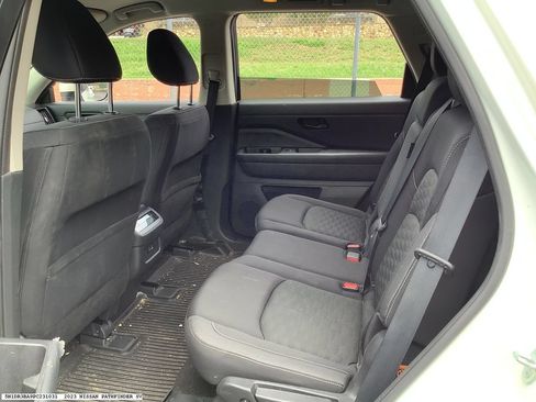Used 2023 Nissan Pathfinder SV FWD image 6