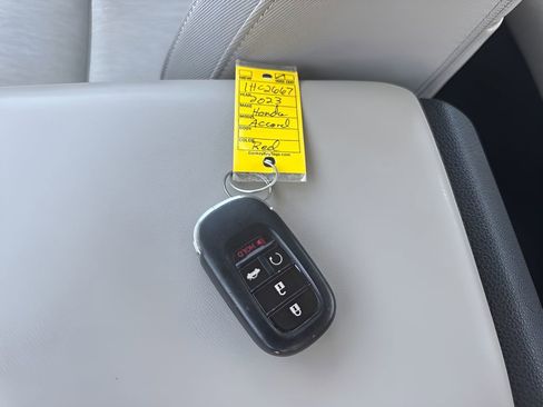 Used 2023 Honda Accord EX image 31