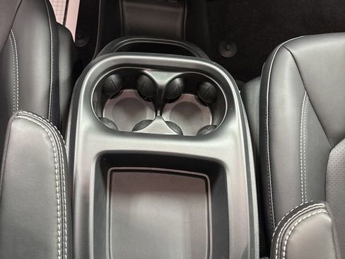 New 2026 Chrysler Pacifica Select image 12