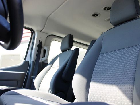 Used 2022 Ford Transit 350 XLT RWD image 16