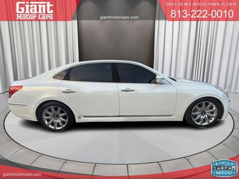 Used 2012 Hyundai Equus Signature RWD image 4