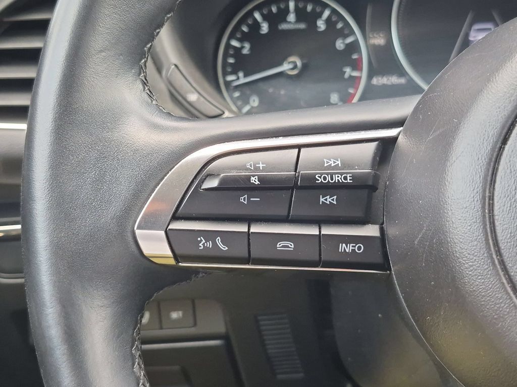 Used 2025 MAZDA MAZDA3 s FWD image 20