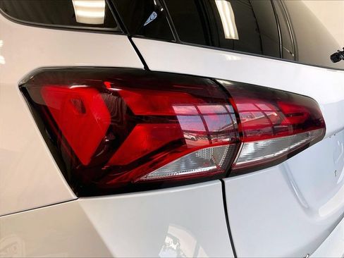 Used 2024 Chevrolet Equinox LT AWD/4WD image 33