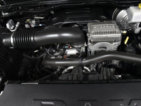 Used 2024 RAM 1500 Limited image 10