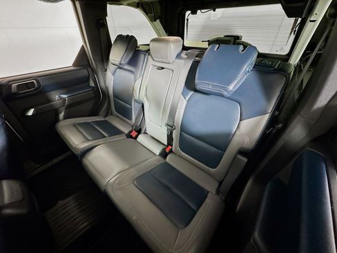 Used 2024 Ford Bronco Outer Banks image 23