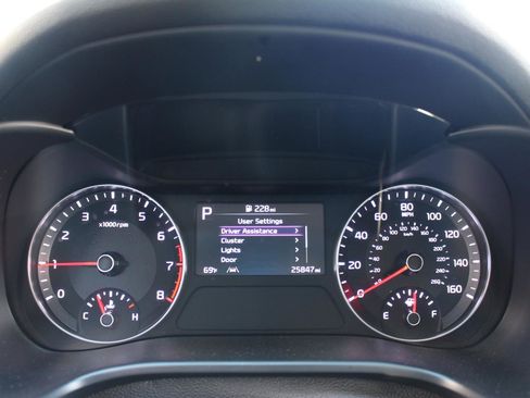 Certified 2024 Kia Forte LXS w/ LXS Technology Package image 19