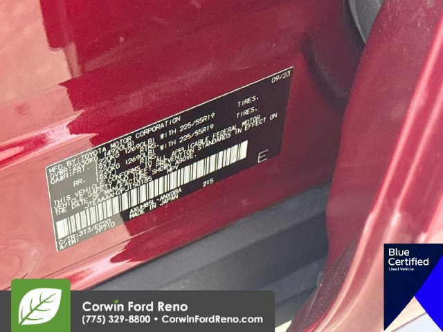 Used 2023 Toyota Venza Nightshade AWD/4WD image 34