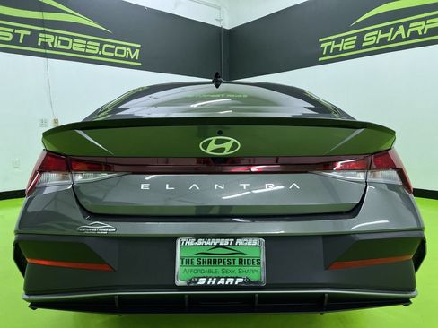 Used 2026 Hyundai Elantra Sport FWD image 8