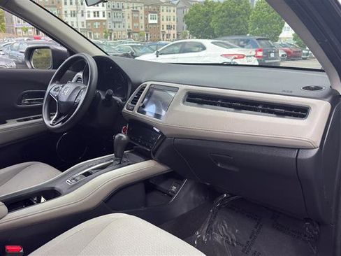 Used 2019 Honda HR-V EX image 15