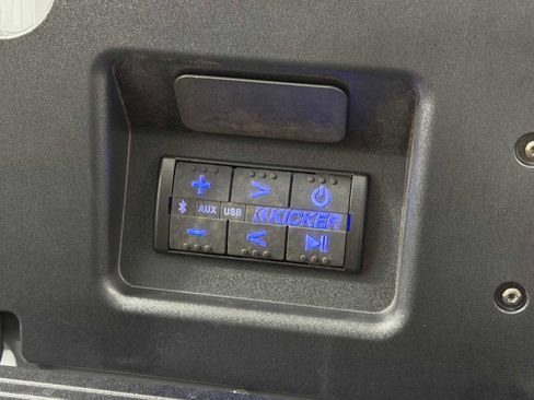 Certified 2024 GMC Sierra 1500 AT4X image 17