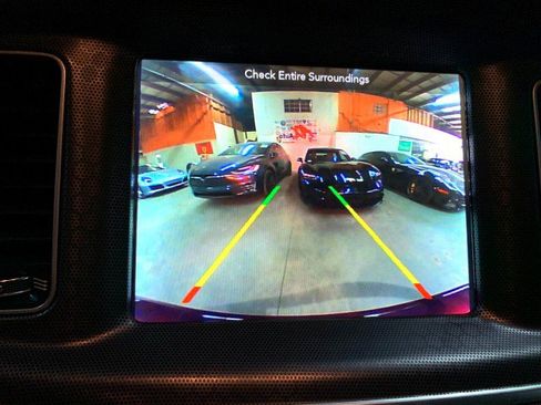 Used 2017 Dodge Charger SXT w/ Plus Group image 27