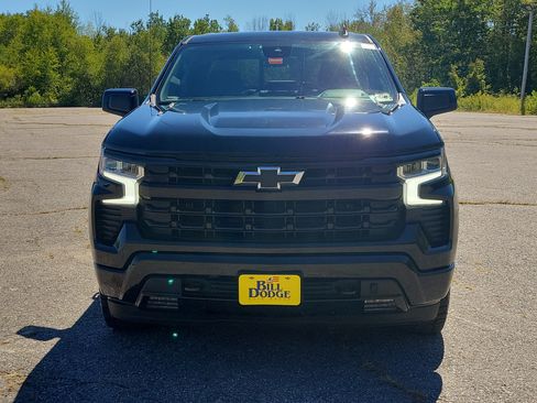 Used 2022 Chevrolet Silverado 1500 RST w/ Convenience Package II AWD/4WD image 2