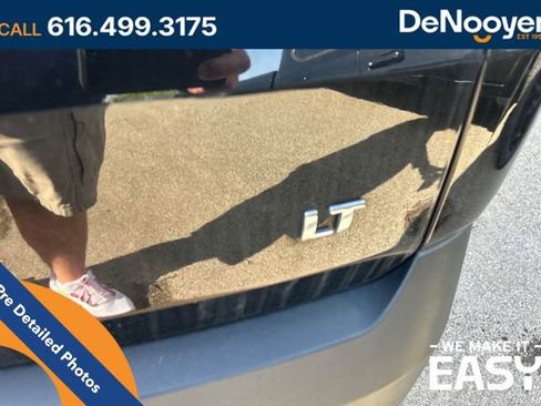 Used 2023 Chevrolet Traverse LT w/ LPO, Floor Liner Package AWD/4WD image 11