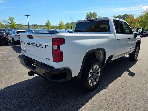 Used 2024 Chevrolet Silverado 2500 Custom w/ Custom Convenience Package AWD/4WD image 5