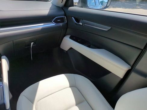 New 2025 MAZDA CX-5 AWD 2.5 S w/ Premium Plus Pkg image 15