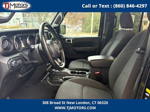 Used 2020 Jeep Wrangler Unlimited Sport image 14