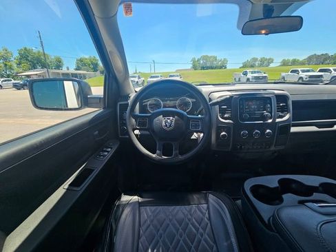 Used 2018 RAM 2500 Tradesman w/ Chrome Appearance Group AWD/4WD image 13