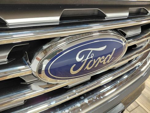 Certified 2020 Ford Edge Titanium AWD/4WD image 16