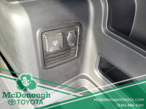Used 2016 Toyota 4Runner SR5 image 22