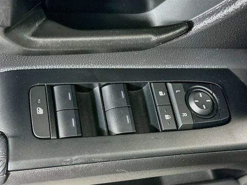 Used 2025 Toyota Tacoma SR5 RWD image 19