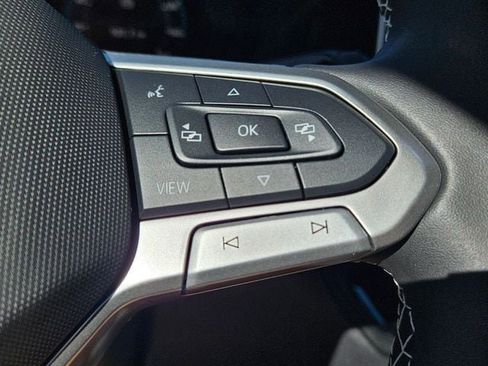 New 2026 Volkswagen Tiguan SE image 25