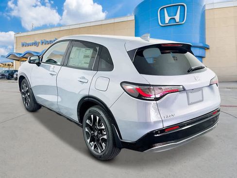 New 2027 Honda HR-V EX-L image 2