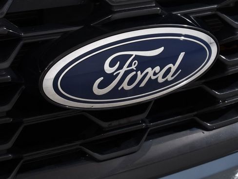 Used 2023 Ford Escape ST-Line w/ Tech Pack #1 image 21