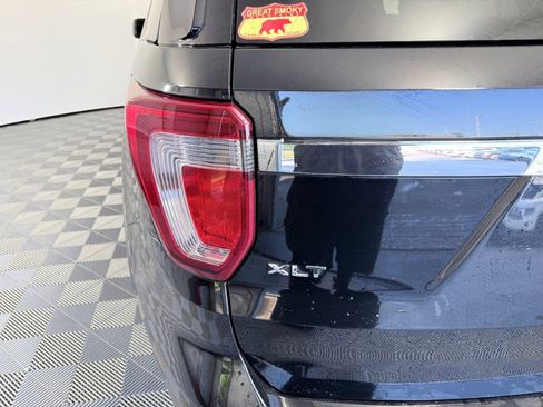 Used 2017 Ford Explorer XLT w/ Equipment Group 202A image 26