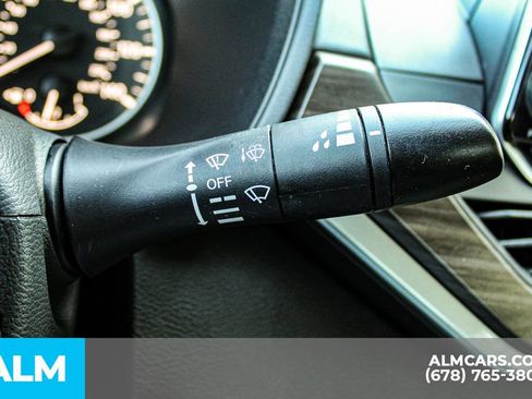 Used 2024 Nissan Altima 2.5 SV FWD image 28