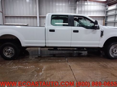 Used 2017 Ford F250 XL w/ Power Equipment Group image 5