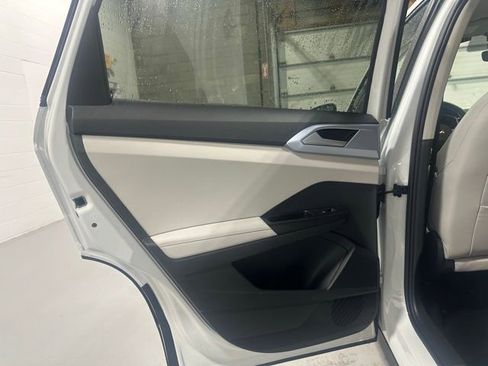 New 2026 Volkswagen Taos SE AWD/4WD image 10