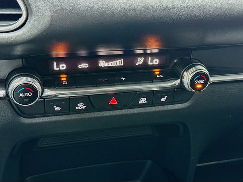 Used 2021 MAZDA CX-30 AWD 2.5 S w/ Premium Package image 12