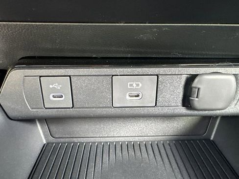 New 2025 Toyota Prius Plug-In Hybrid w/ Limited Premium Package image 35