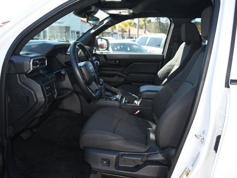 Certified 2025 Toyota Tacoma SR AWD/4WD image 7
