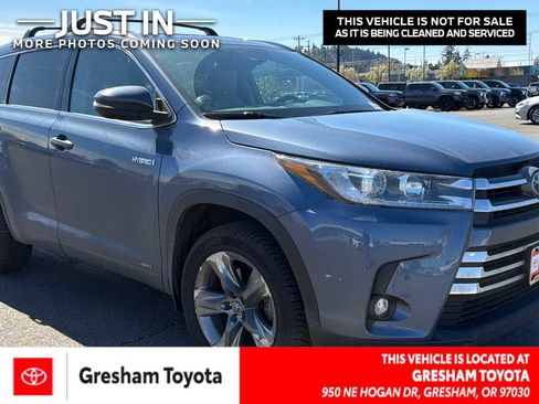 Used 2019 Toyota Highlander Limited Platinum image 1