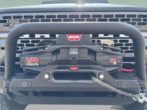 Used 2023 Ford Bronco Badlands image 38