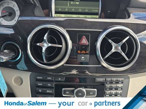 Used 2014 Mercedes-Benz GLK 350 4MATIC image 16