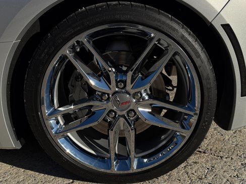 Used 2019 Chevrolet Corvette Stingray Convertible w/ 3LT Preferred Equipment Group image 38