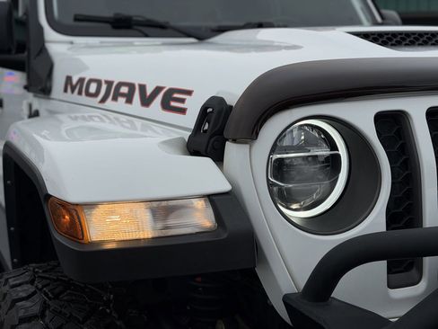 Used 2021 Jeep Gladiator Mojave image 18